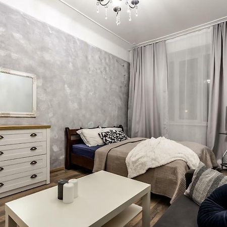 Apartment On Sharanevycha Львов Экстерьер фото